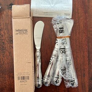 Southern Living at Home Gallery Collection Spreaders